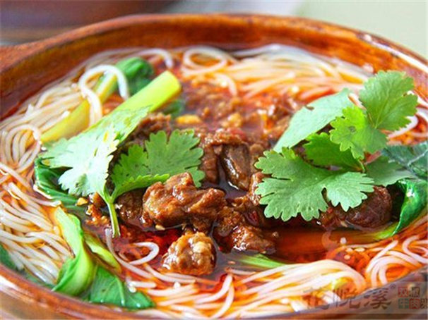 花悅溪牛肉米線　牛肉米線加盟界的實(shí)力偶像派