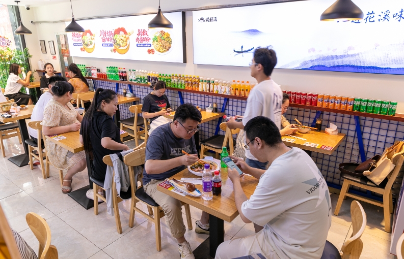 火鍋米線加盟扶持多，總部全程護航