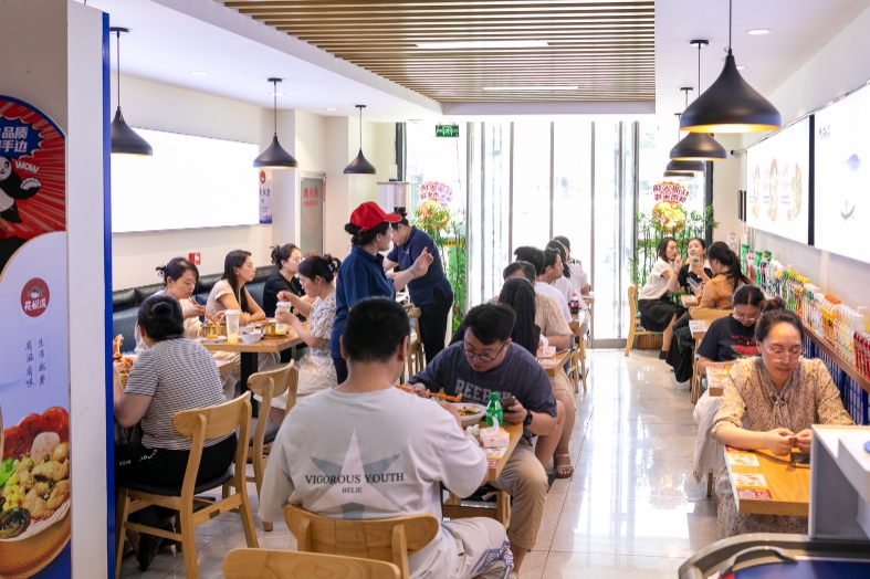 云貴菜風(fēng)口已至，現(xiàn)在過橋米線加盟正當(dāng)時?